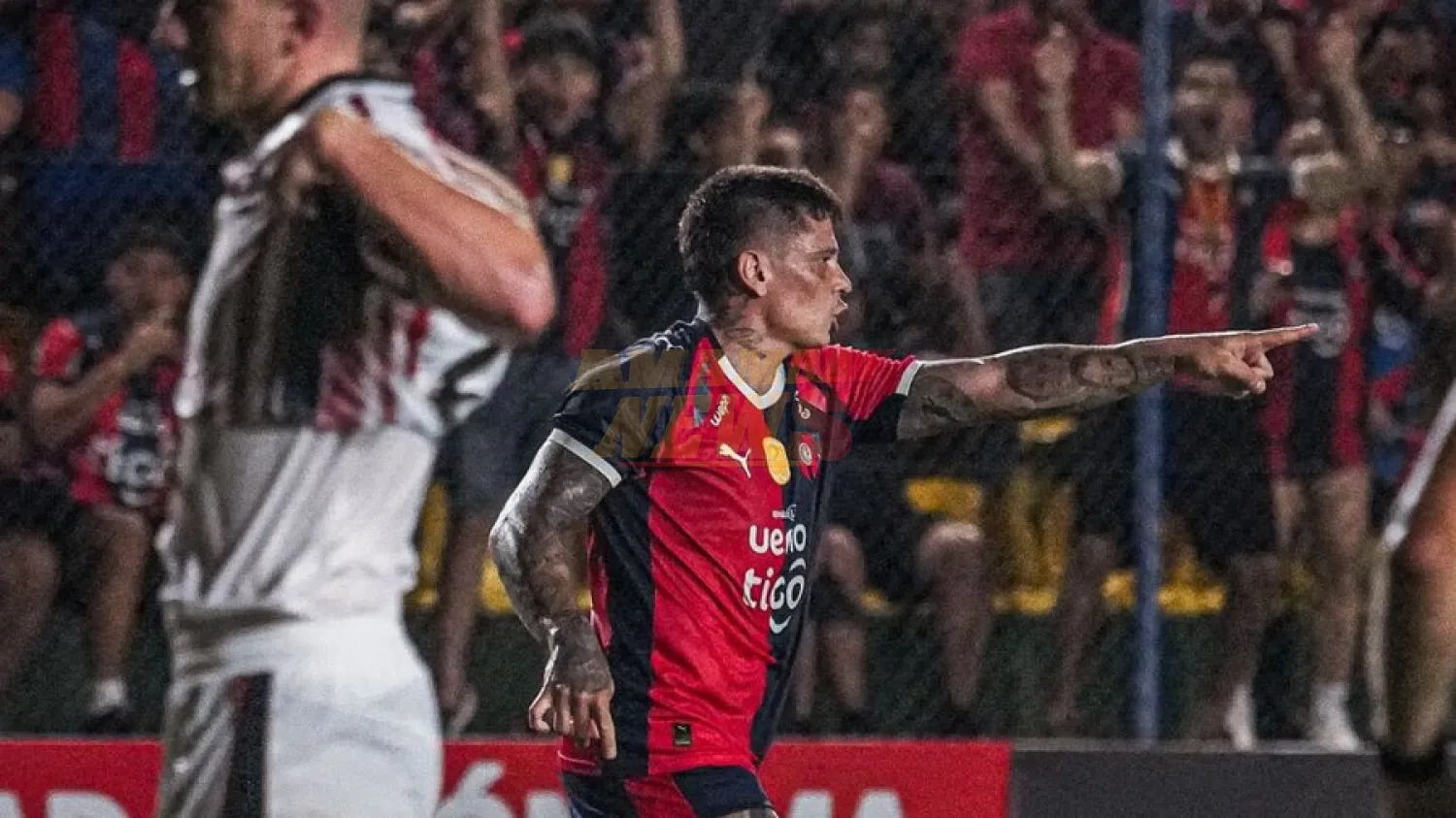 Juan Iturbe apunta a un llamado albirrojo