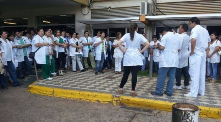 Residentes de IPS suspenden huelga mientras dialogan con autoridades