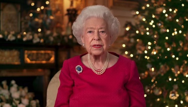 Hombre armado es preso cuando intentaba invadir el castillo de la reina Isabel