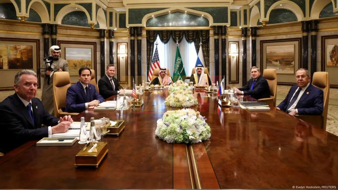 Primera reunión a alto nivel de Rusia y EE. UU. desde 2022