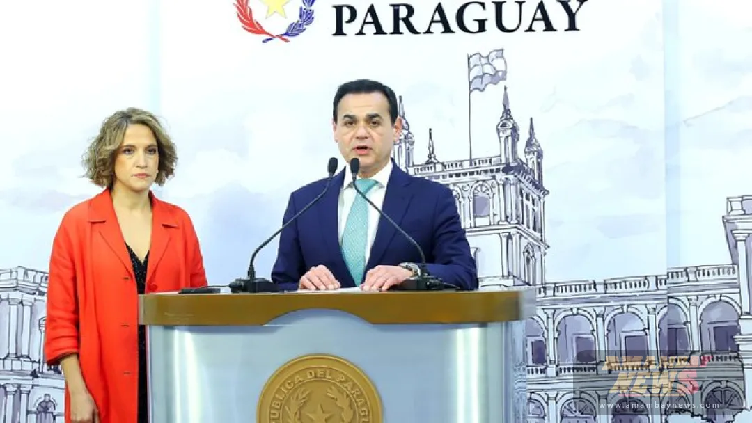 Ejecutivo pide apurar la salida del embajador y sube tensión con EEUU
