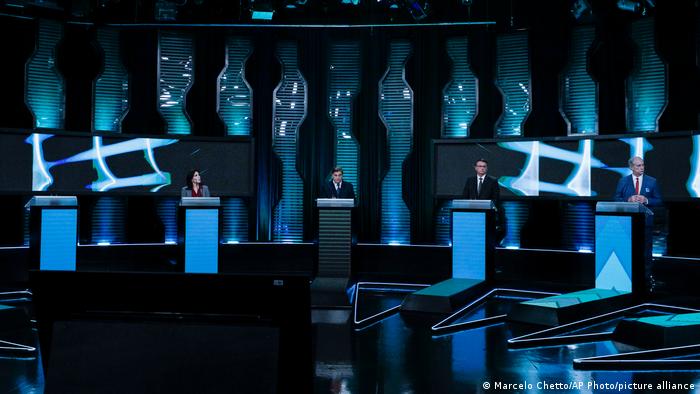 Segundo debate electoral en Brasil sin Lula y ataques de Bolsonaro