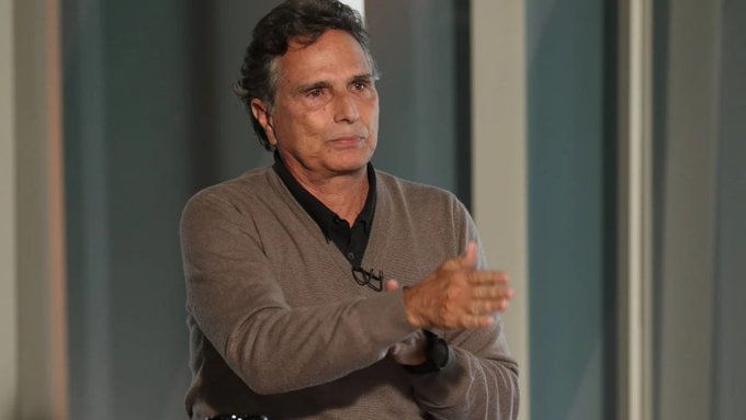 Piquet condenado a pagar R$ 5 millones por ofensas contra Lewis Hamilton