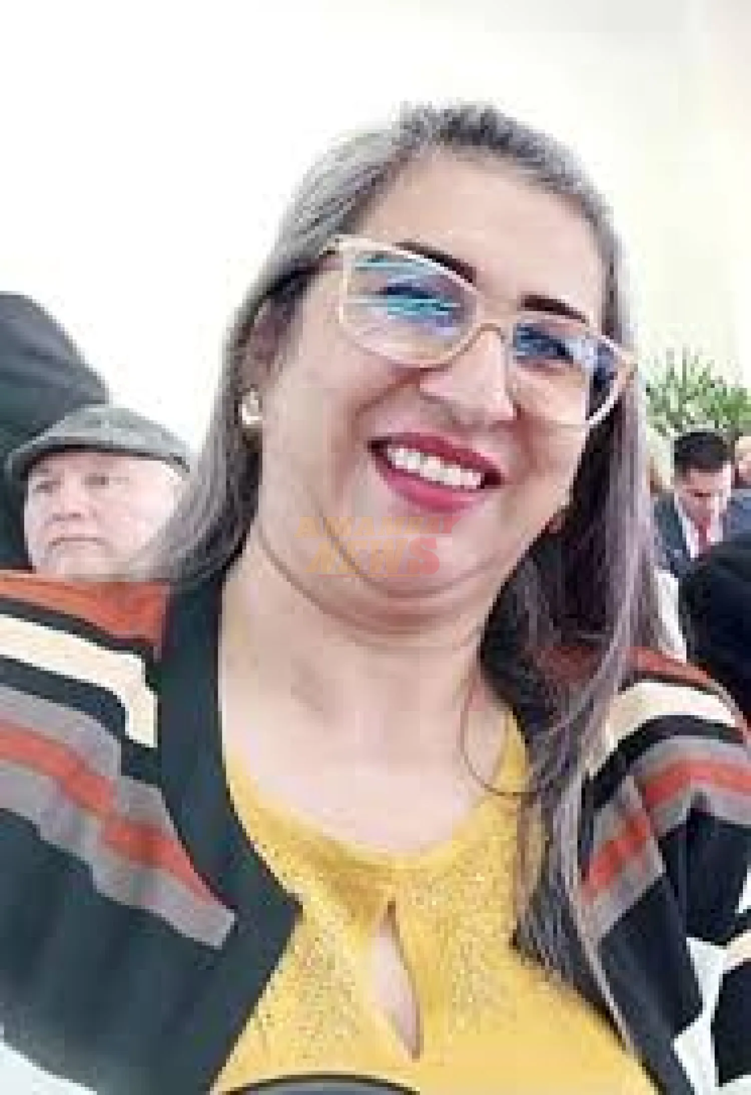 Condenan a abogada a tres años de prisión por estafa a sus padres