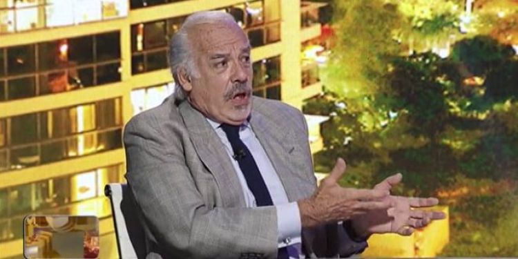 El doctor Filártiga apoya separar a vacunados de los no vacunados
