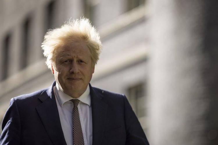 Boris Johnson dice que Reino Unido puede hablar con los talibanes
