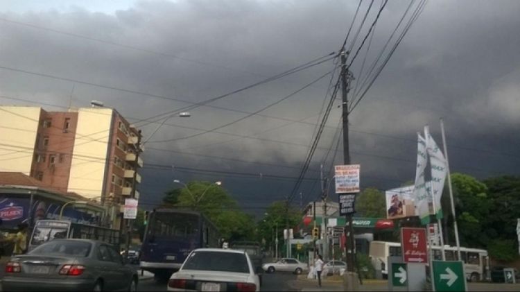 Domingo con precipitaciones y tormentas eléctricas en todo el territorio nacional, según Meteorología
