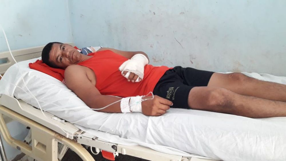 Le explotó un cebollón en la mano: estaba defectuoso alega