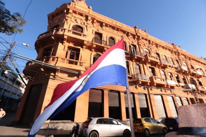 Paraguay logra acceso a financiamiento favorable del FMI por reformas cumplidas