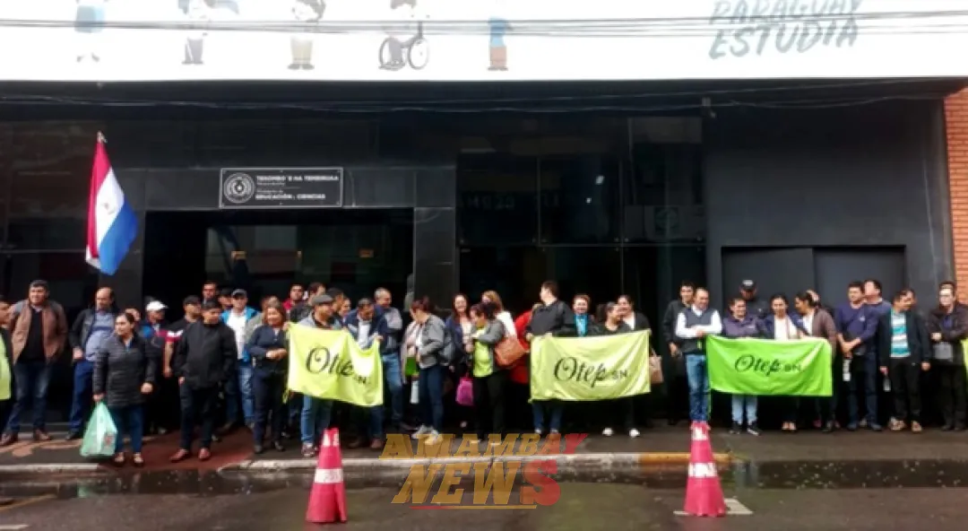 Docentes urgen desdoblamiento de aulas por sobrepoblación escolar