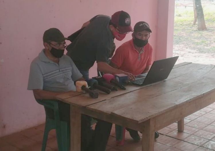 Al igual que indígenas, campesinos rechazan víveres del grupo criminal