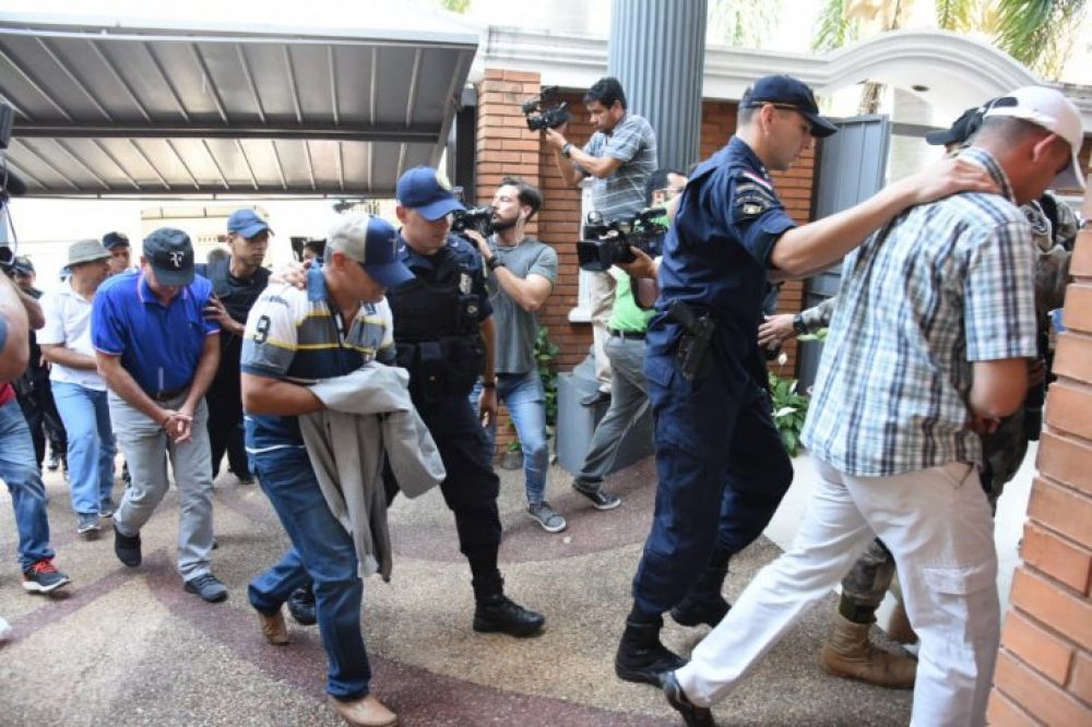 Policías vinculados a narco seguirán con prisión en la Agrupación Especializada