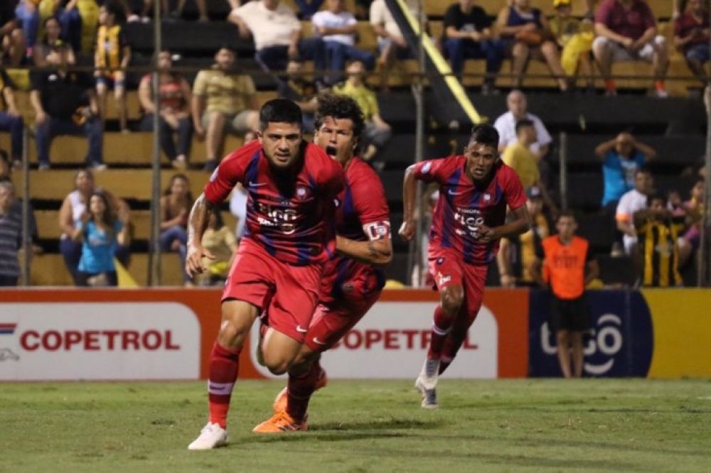 Cerro Porteño remonta en Dos Bocas y baja del tercer lugar a Guaraní
