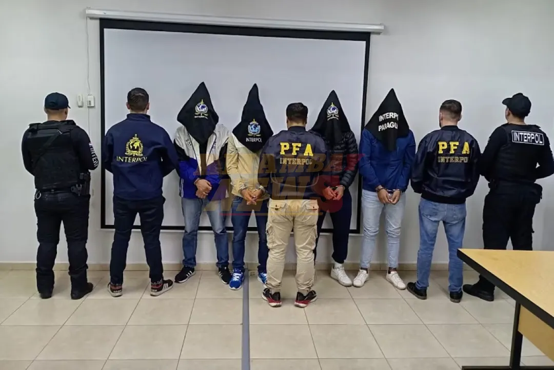 Extraditan a la Argentina a cuatro presuntos criminales