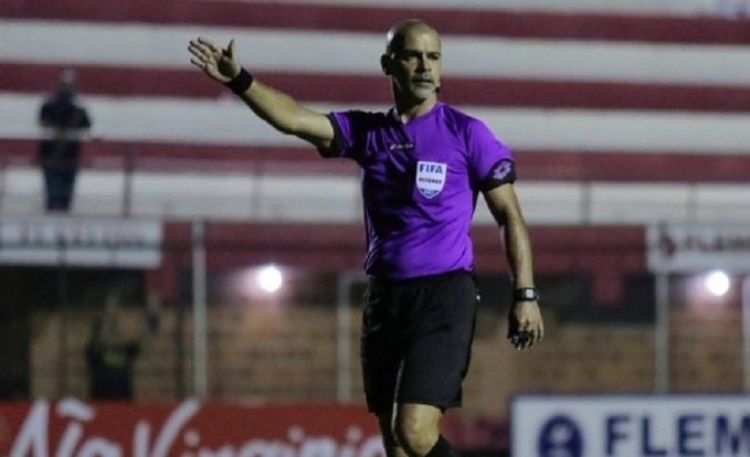 APF designa a Éber Aquino como árbitro de la Supercopa Paraguay