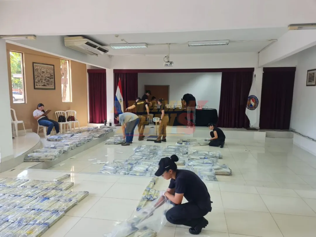 Procesan a presuntos traficantes que utilizaron agencia de viajes como fachada