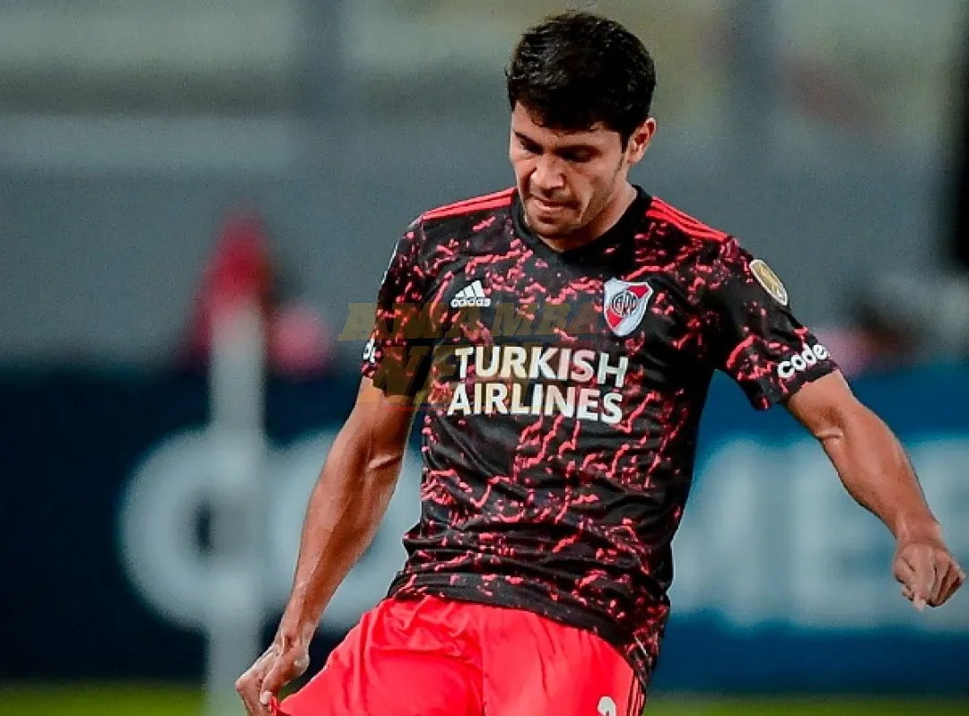 Robert Rojas se acerca al Decano para la temporada 2025