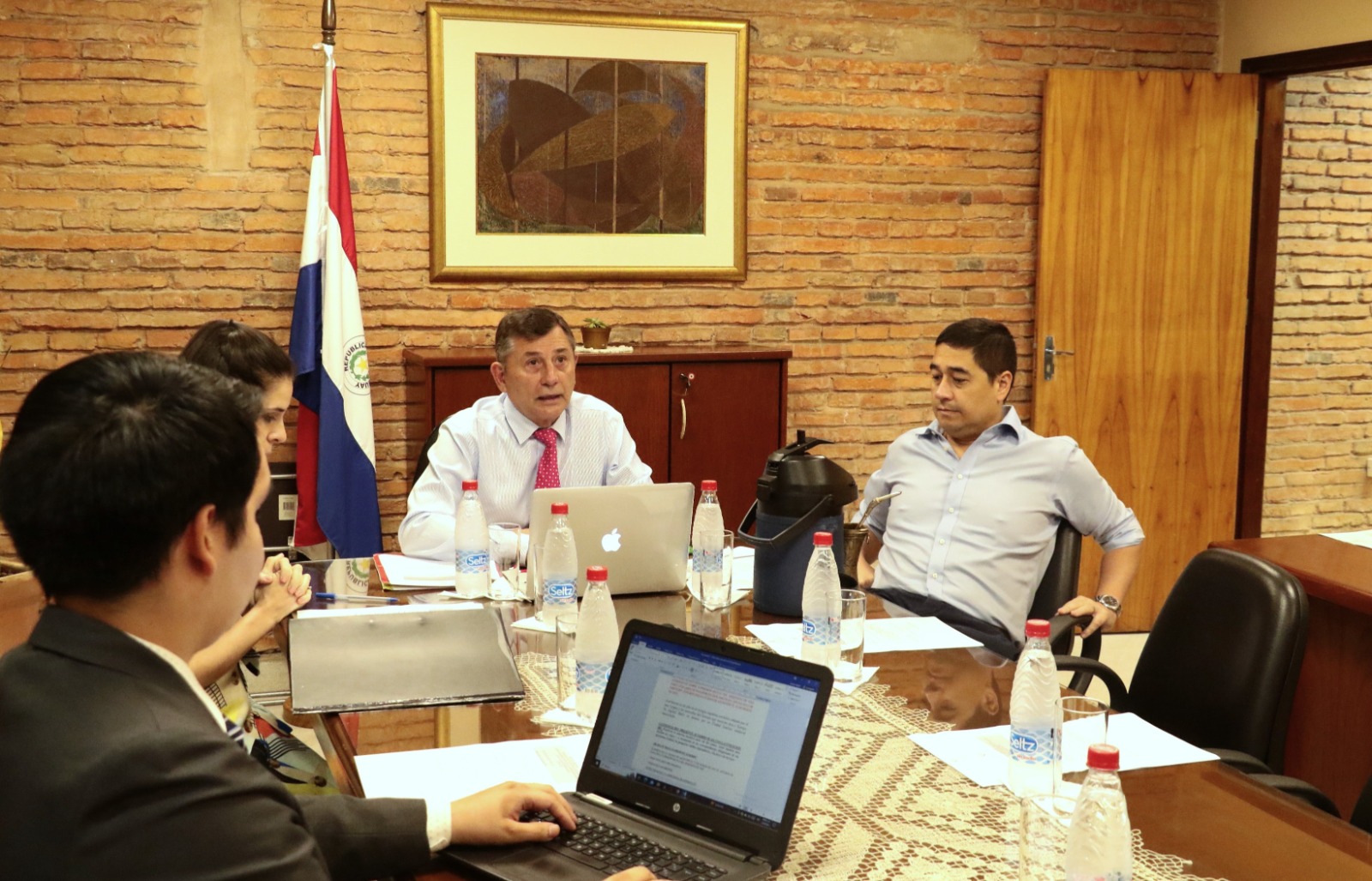Comisión aprobó acuerdos para supresión de visas con Azerbaiyán y Serbia