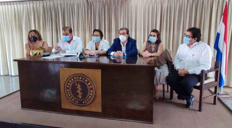 Médicos denuncian irregularidades en concurso para nuevo Superintendente de Salud
