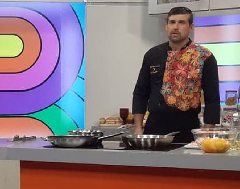 Detienen a conocido chef por abuso sexual