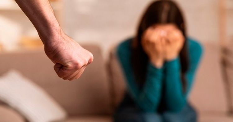 Línea SOS brindó 17.558 servicios de asistencia a mujeres desde enero