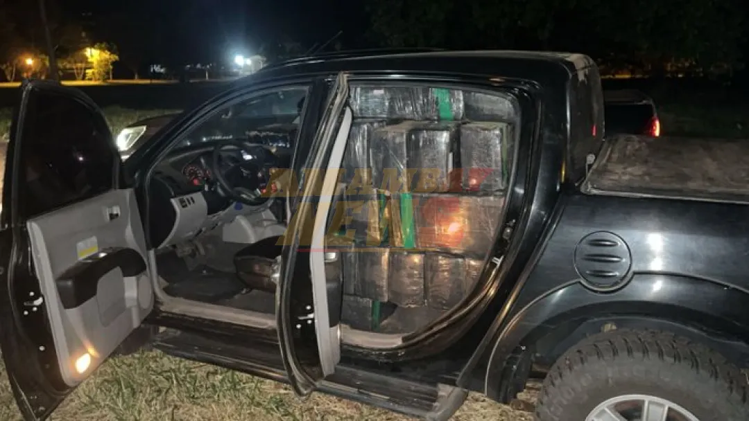 Conductor abandona camioneta con más de una tonelada de marihuana en Canindeyú