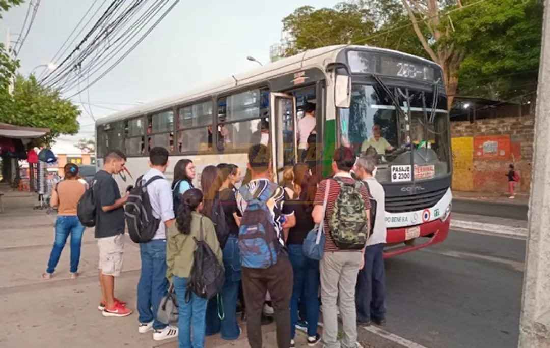 MEF garantiza fondos para subsidio a transportistas