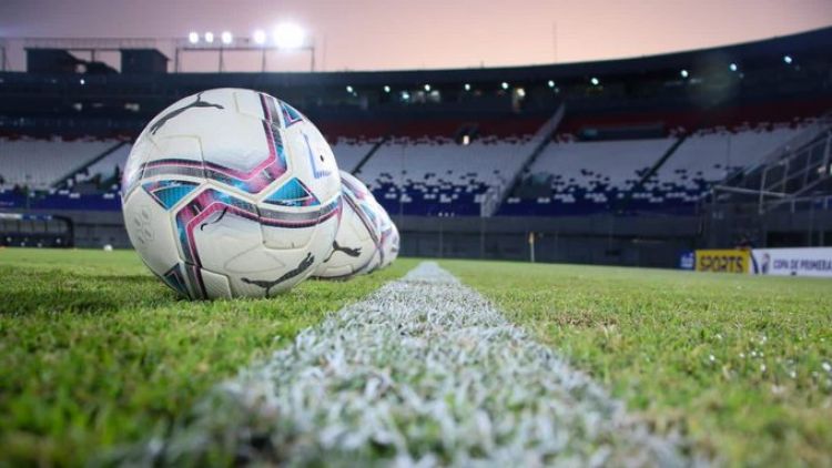 Olimpia y Cerro Porteño jugarán este viernes