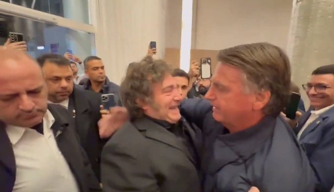 En Brasil, Milei aseguró que Bolsonaro sufre persecución judicial