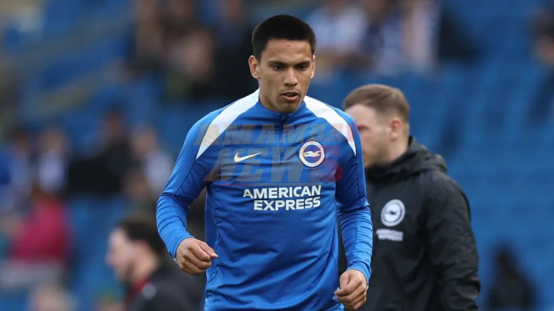 Gómez sigue sumando minutos en la Premier League