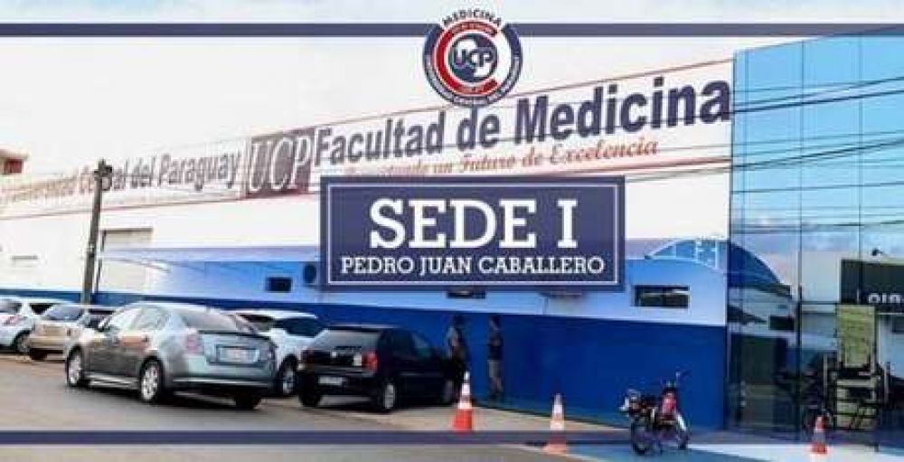 Aneaes planteará cerrar carreras de medicina que evadan acreditación