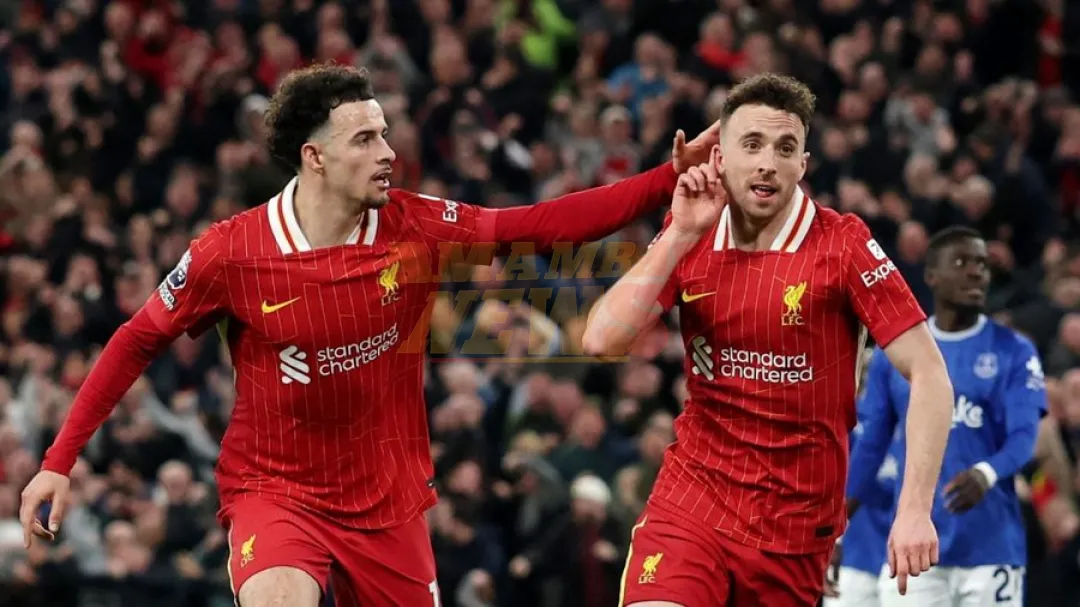 El Liverpool da otro paso firme al título de la Premier tras ganar un polémico derbi ante Everton