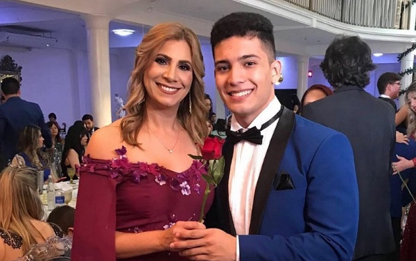 Senador Éver Villalba critica contratación de hijo de diputada Roya Torres en Diputados