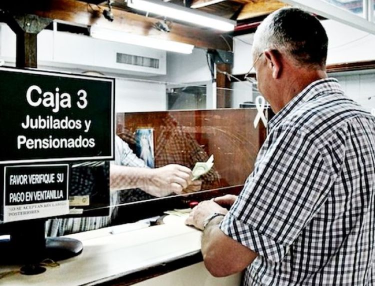 Jubilados y pensionados cobra este jueves, según Hacienda