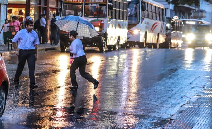 Domingo con lluvias y tormentas eléctricas, anuncia Meteorología