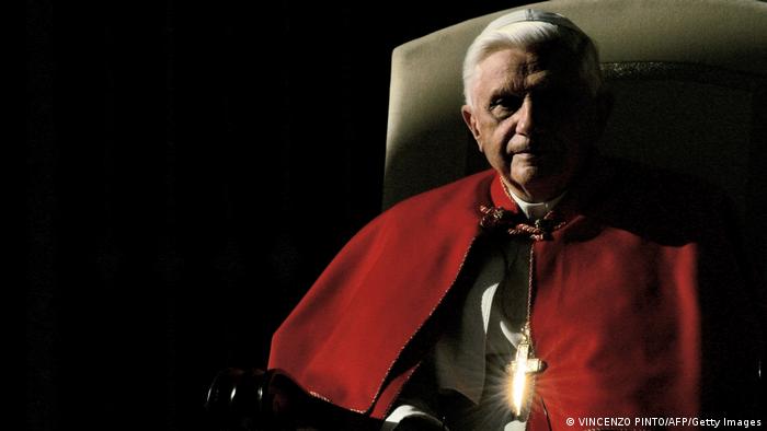 El Vaticano anuncia la muerte del papa emérito Benedicto XVI