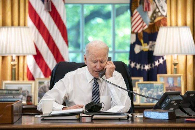 Biden y Xi Jinping hablan por primera vez en 7 meses