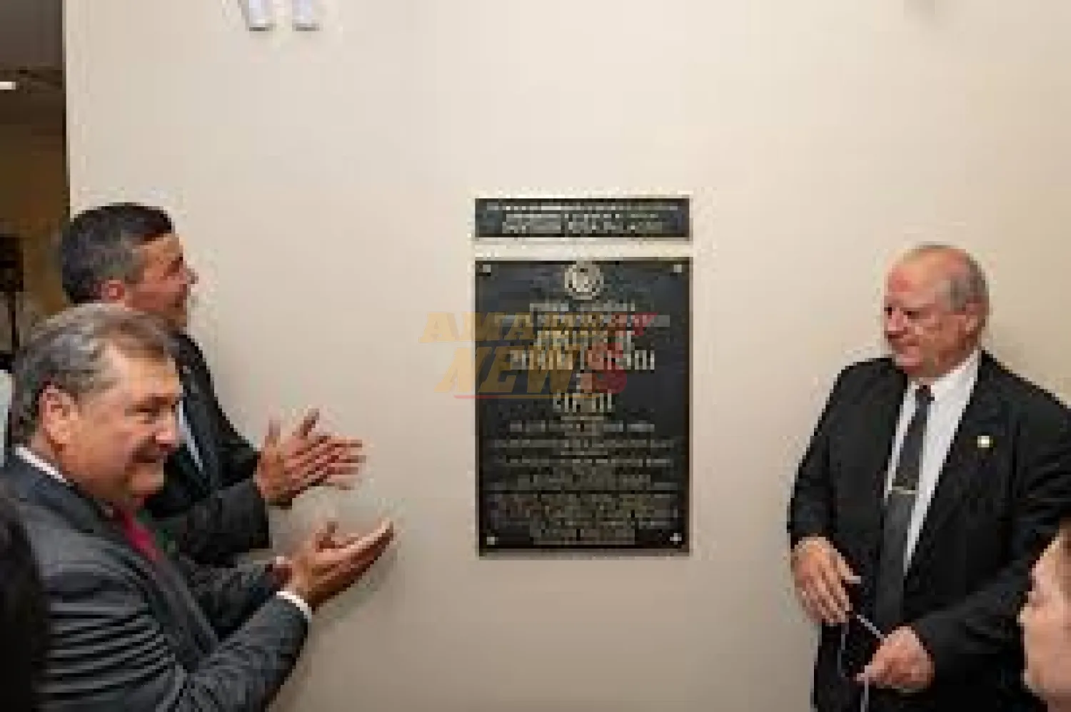 Santi autoriza aumento de G. 38 mil millones para la Corte