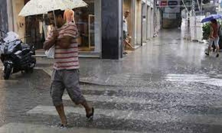 Miércoles fresco y con lluvias en ambas regiones del país