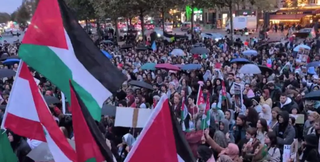 Francia prohíbe la bandera palestina en juego con Israel