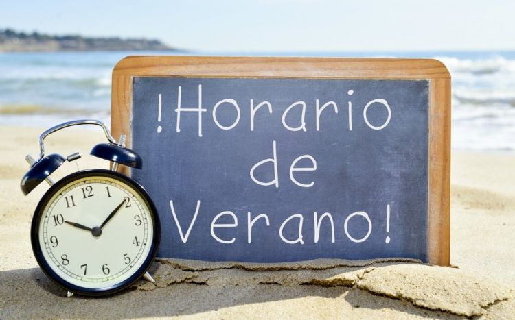 El reloj se adelanta esta medianoche