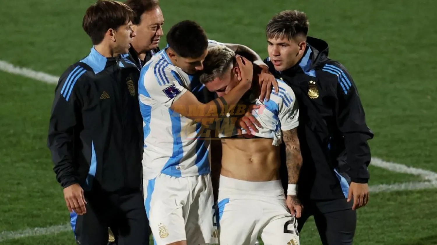 Argentinos que se burlaron de México y Colombia tras vencerlos en el Mundial Sub-20 se marchan en silencio al perder la Final