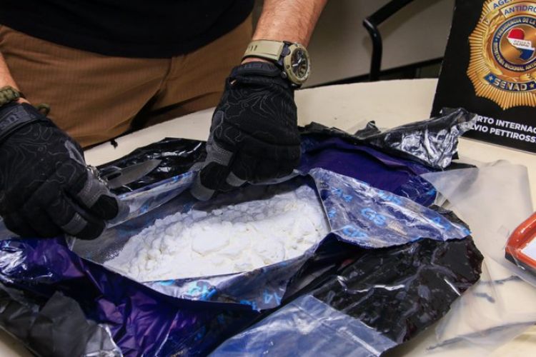 Incautan cocaína y marihuana que iban a Nueva Zelanda y Estados Unidos