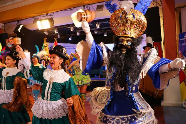 Bolivia recurrirá a la Unesco para pedir protección de sus danzas