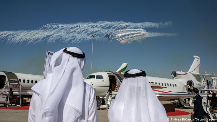 Emiratos Árabes Unidos cambia el fin de semana y acorta jornada laboral