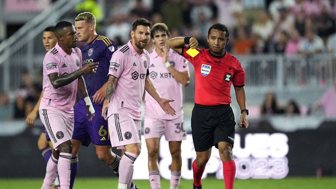 Posible huelga de árbitros amenaza el inicio de la MLS