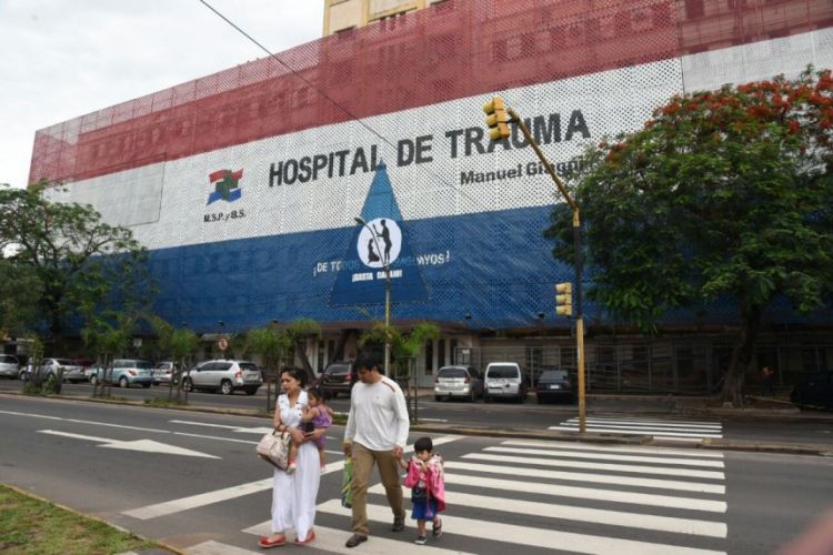 Personales de blanco del Hospital del Trauma exigen ser vacunados contra el Covid