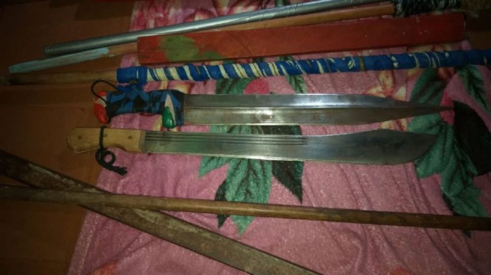Hallan armas blancas, celulares y drogas en pabellón del PCC