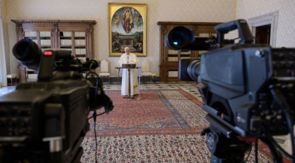 El Papa pide unir voces y convoca a fieles del mundo a rezar un "Padre Nuestro"