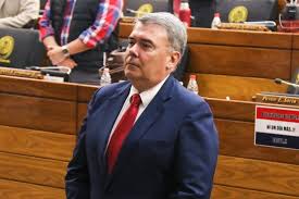 Funcionarios de la Defensoría del Pueblo piden renuncia de su titular